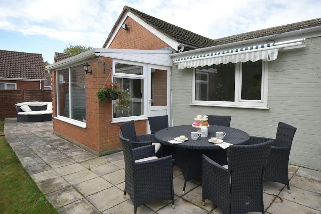 Little Hare Lodge - Spacious 2 Bedroom Attached Bungalow Woodhall Spa Exteriér fotografie