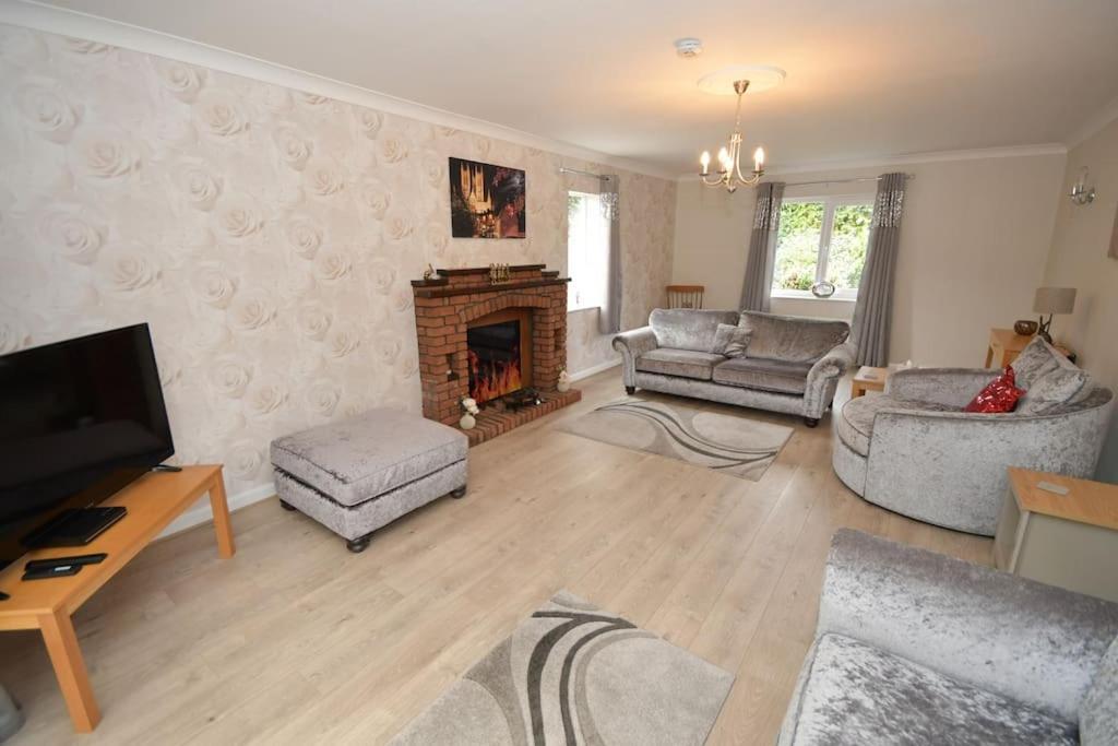 Little Hare Lodge - Spacious 2 Bedroom Attached Bungalow Woodhall Spa Exteriér fotografie