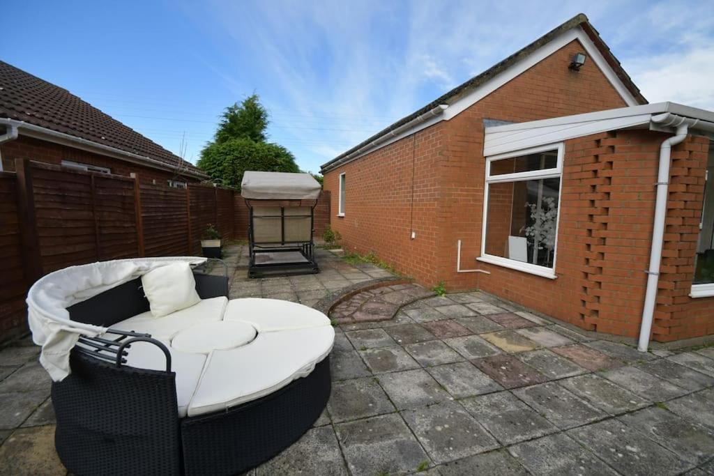 Little Hare Lodge - Spacious 2 Bedroom Attached Bungalow Woodhall Spa Exteriér fotografie